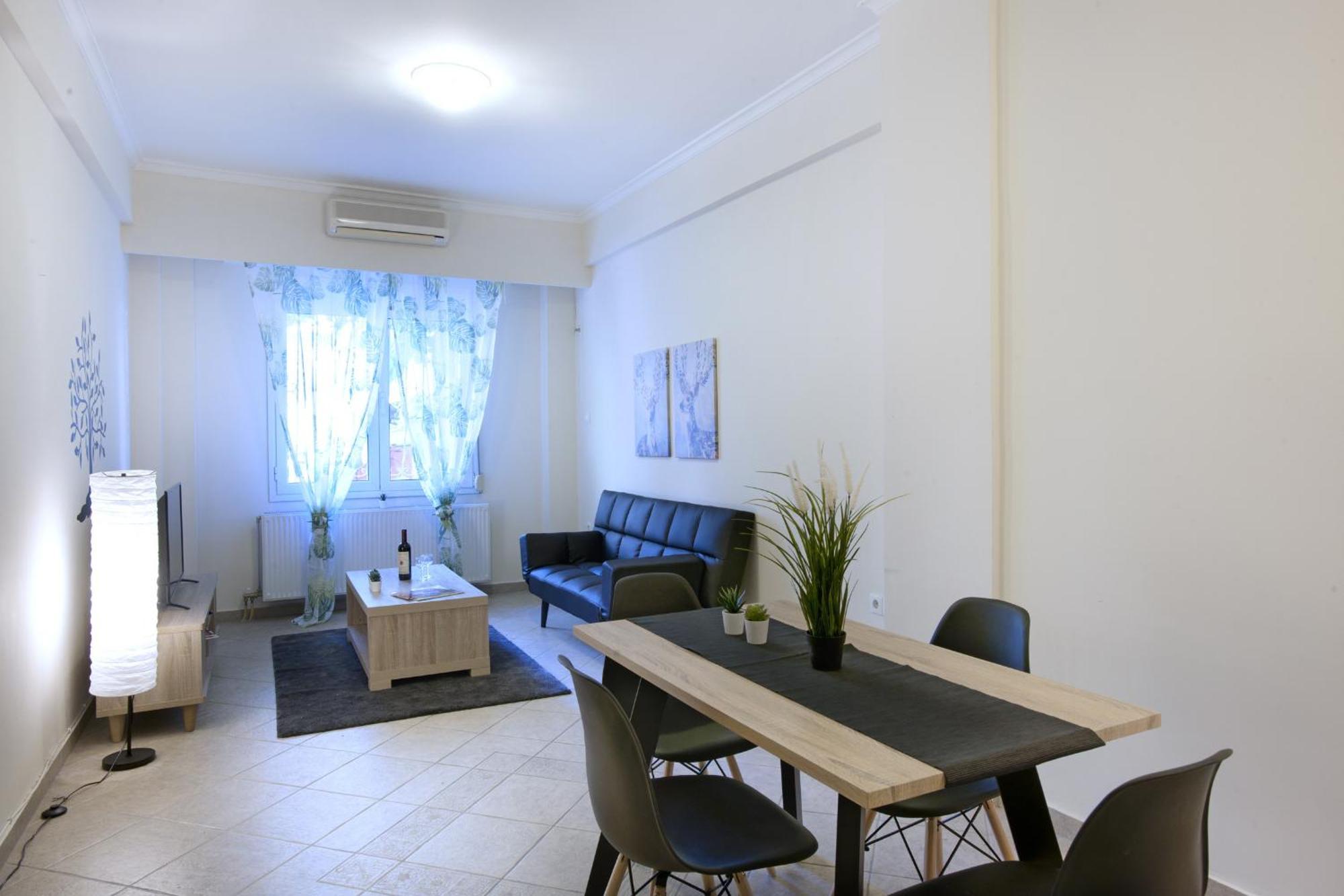 אתונה Comfortable Apartment At The Foot Of The Odeon Of Herodes Atticus מראה חיצוני תמונה